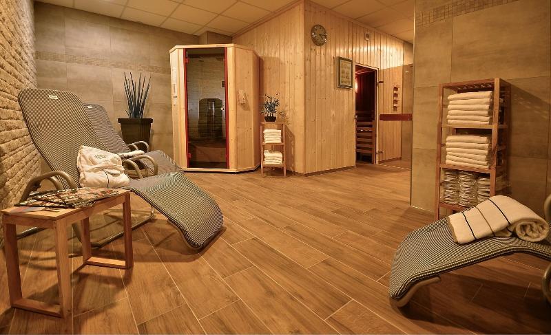 Novina Sudwestpark Hotel - Aktivite