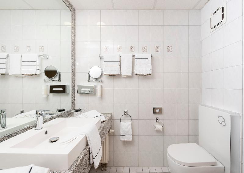 Novina Sudwestpark Hotel - Oda