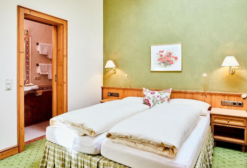 Hotel Salzburgerhof - Oda