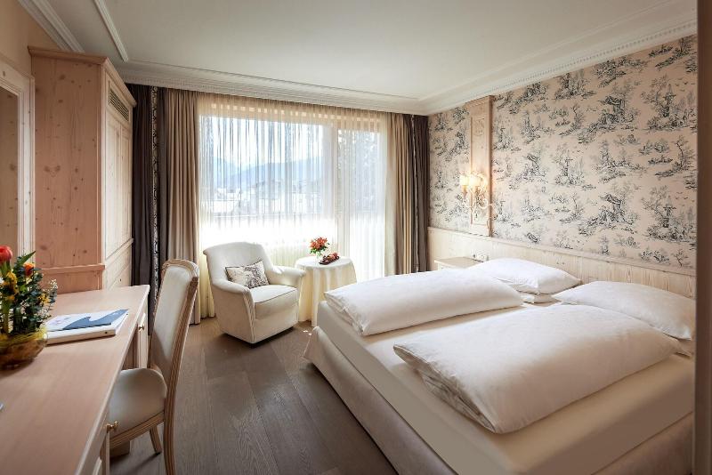 Hotel Salzburgerhof - Oda