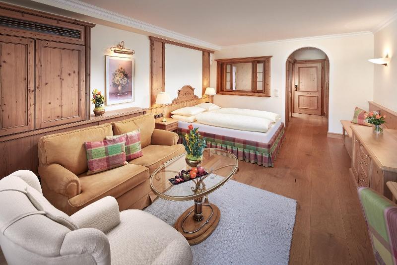 Hotel Salzburgerhof - Oda