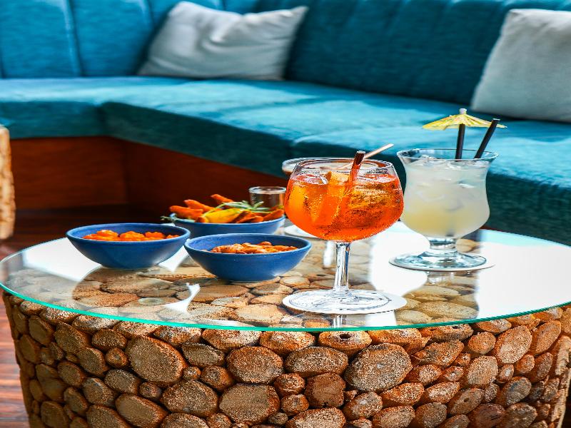 Ommaroo Hotel - Bar