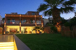 Katrin Suites