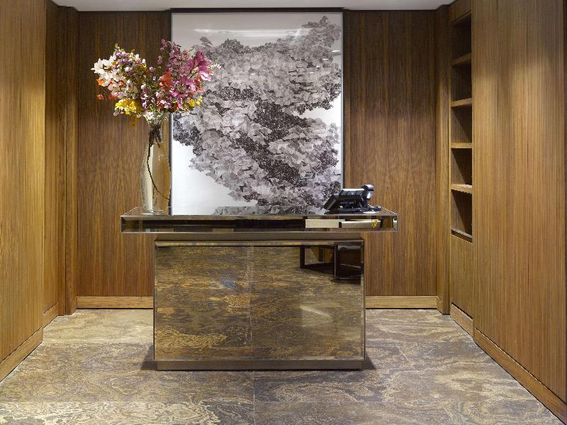 The Emblem Hotel - Lobi