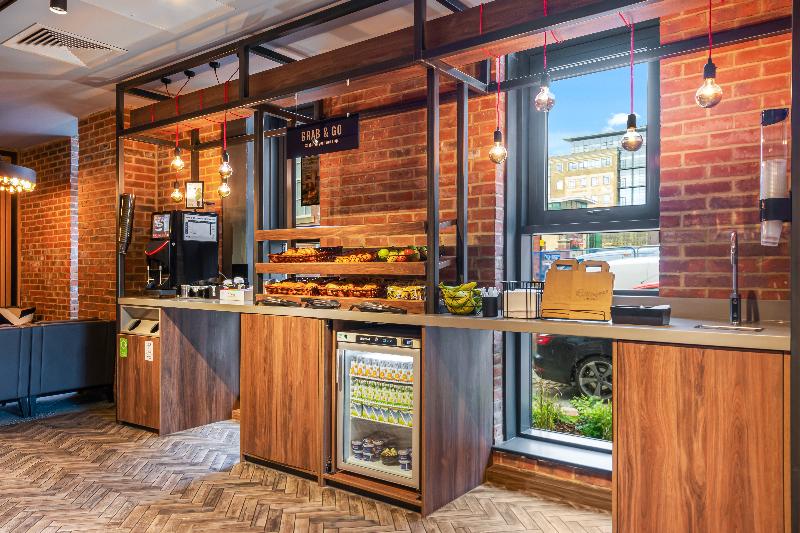 Roomzzz Newcastle City - Lobi