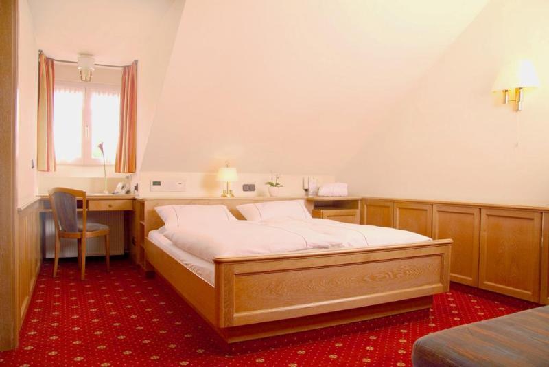 Hotel Am Schlosspark Zum Kurfurst - Genel