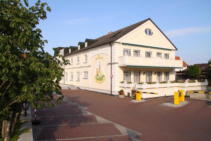 Hotel Am Schlosspark Zum Kurfurst - Genel