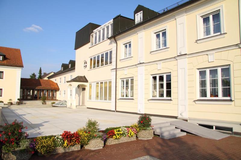 Hotel Am Schlosspark Zum Kurfurst - Genel