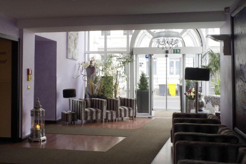 Hotel Merseburger Hof - Lobi
