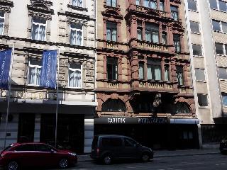 Carlton Hotel fotoÄŸrafÄ±