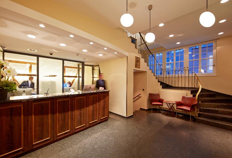Hotel Adler Zuerich - Lobi