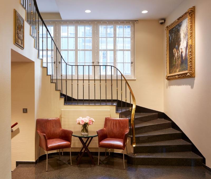 Hotel Adler Zuerich - Lobi