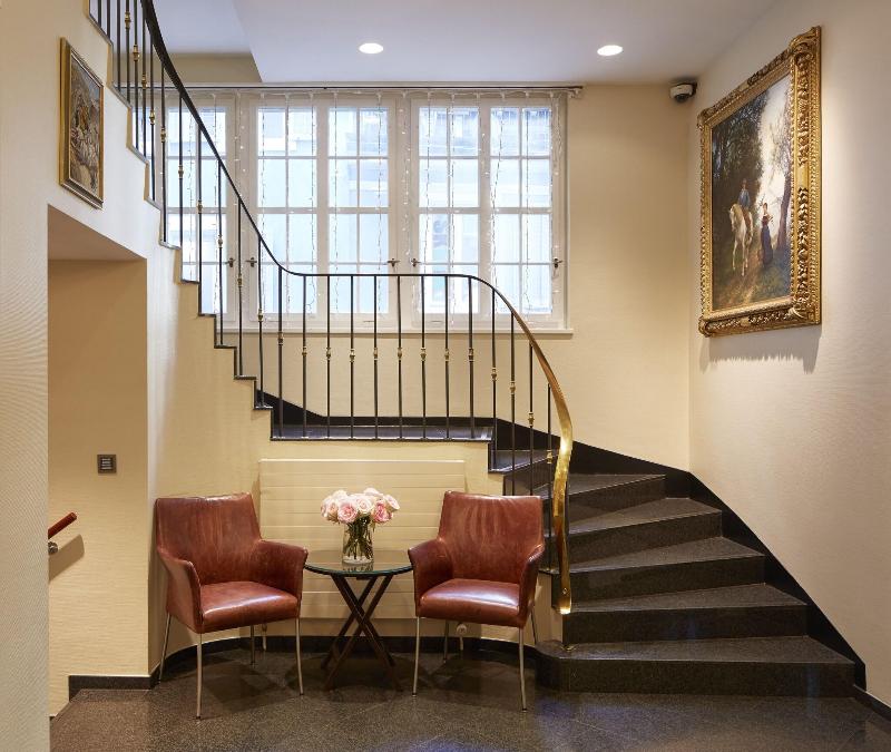 Hotel Adler Zuerich - Lobi