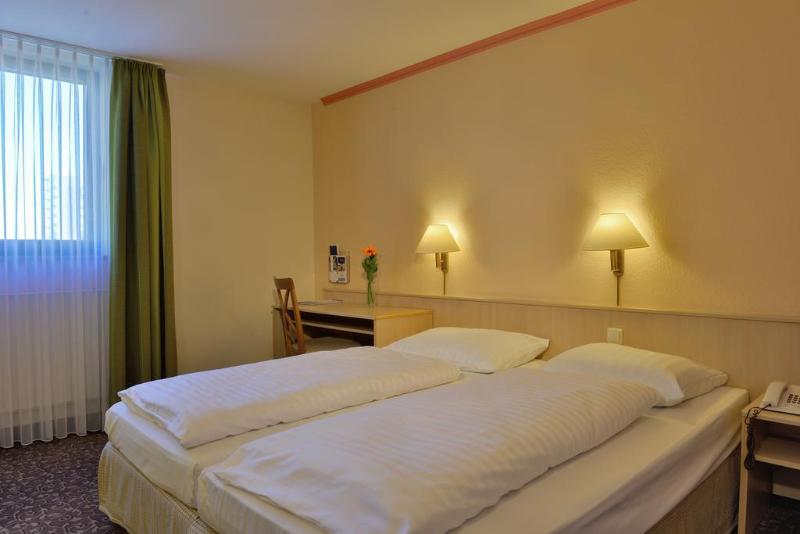 Amber Hotel - Genel