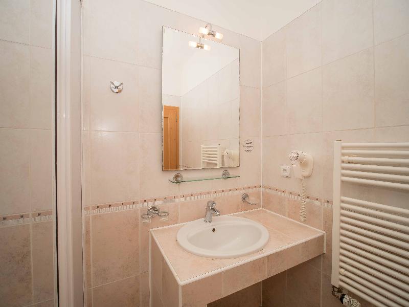 Alton Hotel Prague - Genel