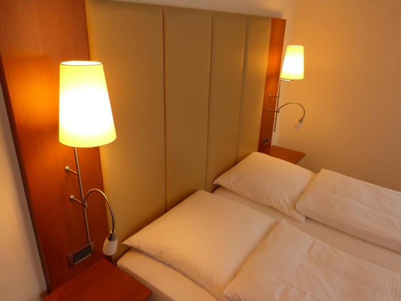 Hotel Vorbach Hamburg - Genel