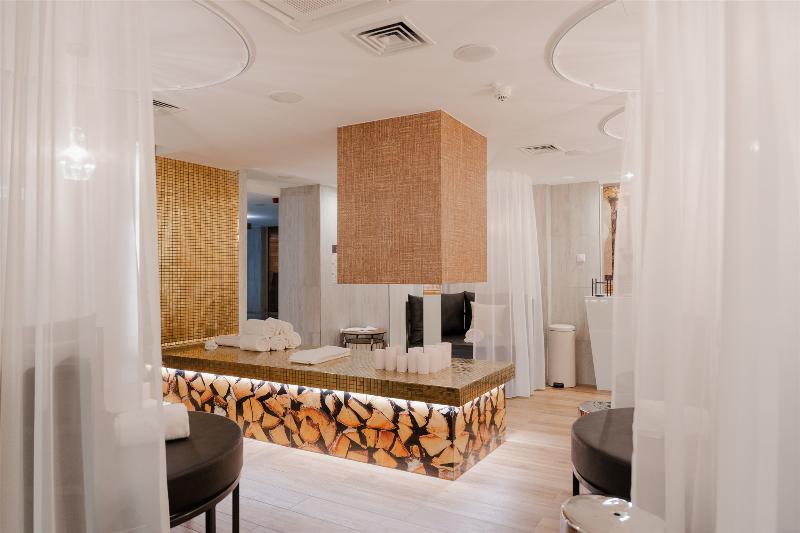Mamaison Hotel Chain Bridge Budapest - Aktivite