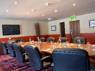 Gloucester Robinswood Hotel By Sunday fotoÄŸrafÄ±