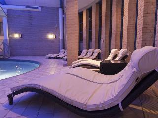 Gloucester Robinswood Hotel By Sunday fotoÄŸrafÄ±