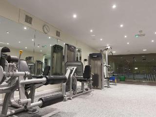 Gloucester Robinswood Hotel By Sunday fotoÄŸrafÄ±