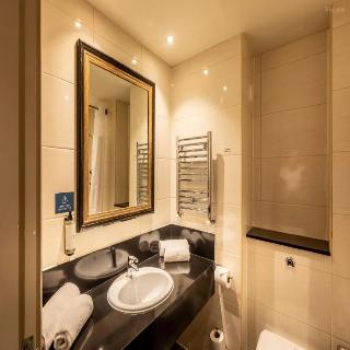Gloucester Robinswood Hotel By Sunday fotoÄŸrafÄ±