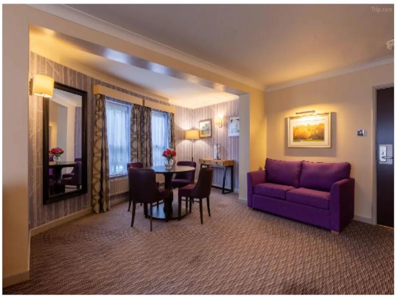 Gloucester Robinswood Hotel By Sunday - Oda