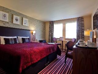Gloucester Robinswood Hotel By Sunday fotoÄŸrafÄ±