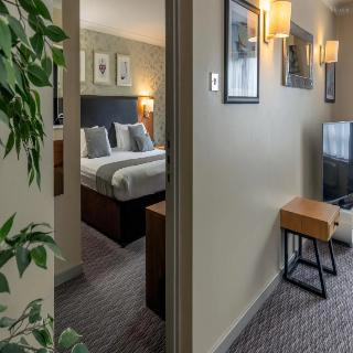 Gloucester Robinswood Hotel By Sunday fotoÄŸrafÄ±