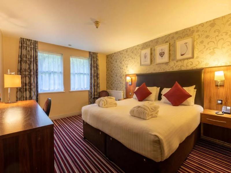 Gloucester Robinswood Hotel By Sunday - Oda