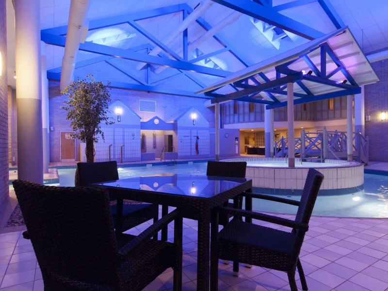 Gloucester Robinswood Hotel By Sunday - Havuz