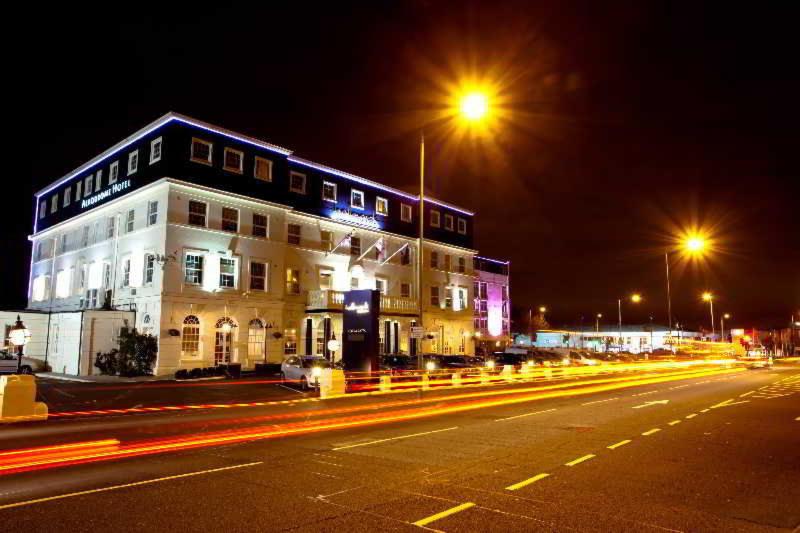 London Croydon Aerodrome Hotel by Sunday - Genel