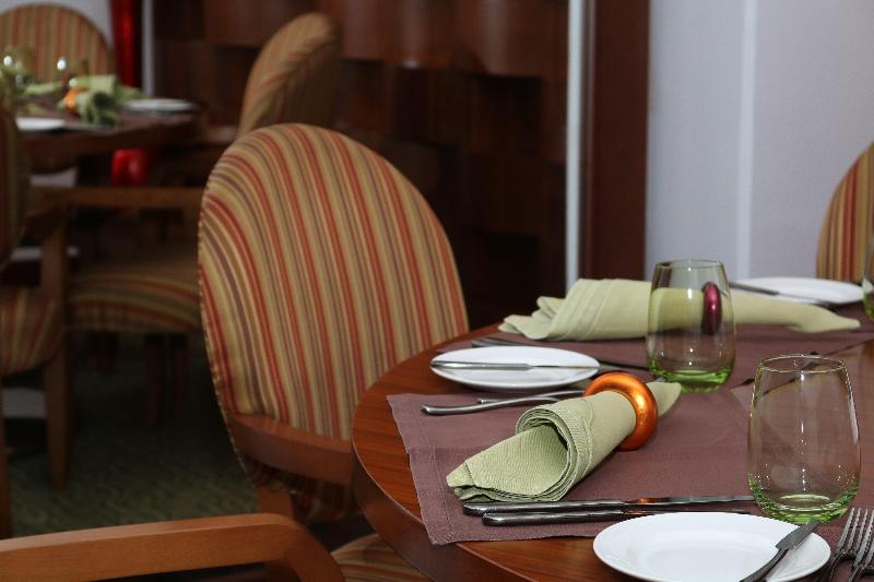 Crowne Plaza Sohar - Restoran