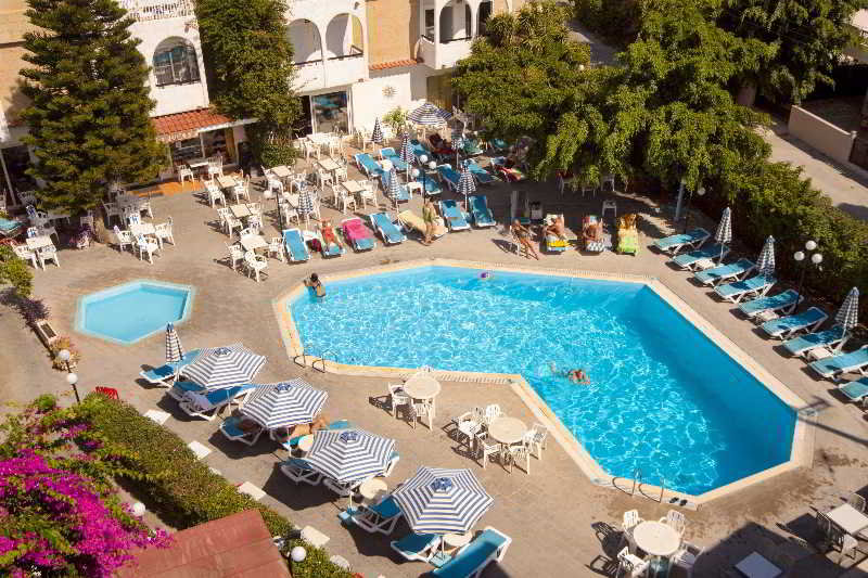 Kassandra Family Aparthotel and SPA