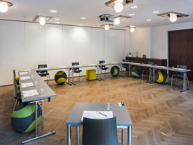 Crowne Plaza Vienna by IHG - Toplantı