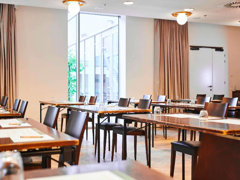Crowne Plaza Vienna by IHG - Toplantı