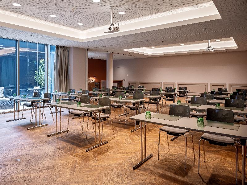 Crowne Plaza Vienna by IHG - Toplantı