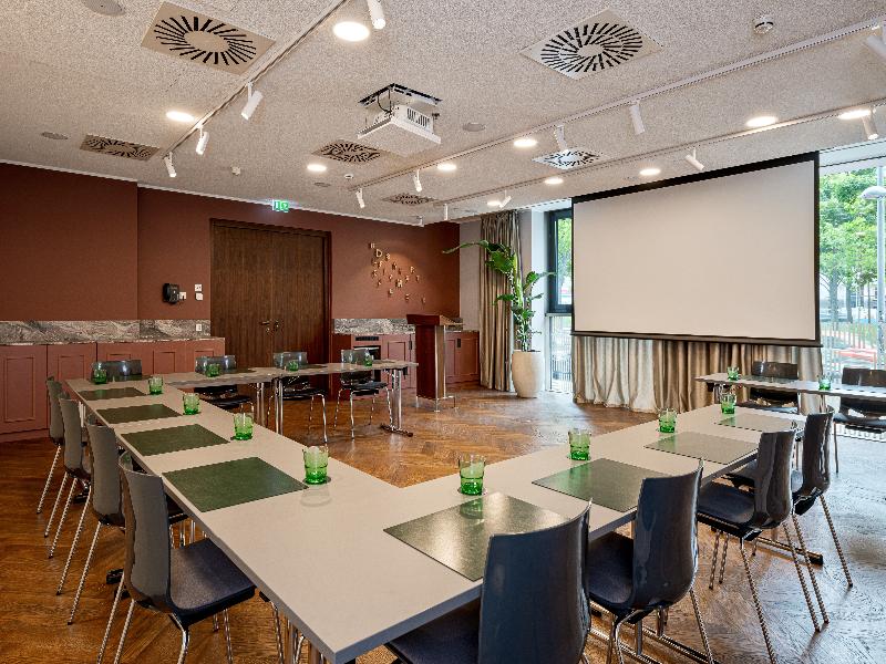 Crowne Plaza Vienna by IHG - Toplantı