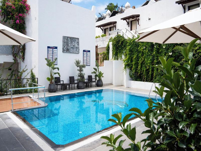Manuela Hotel - Genel