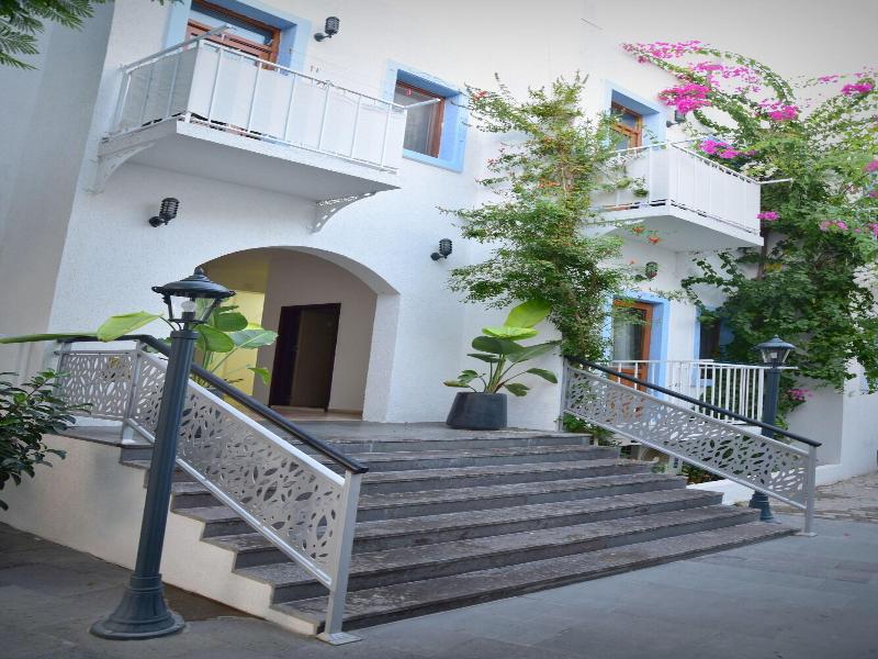 Manuela Hotel - Genel