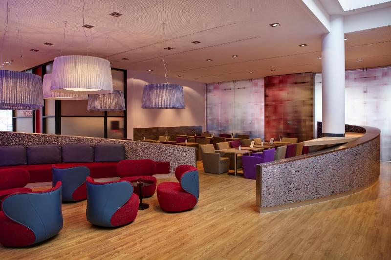 IntercityHotel Berlin Hauptbahnhof - Lobi