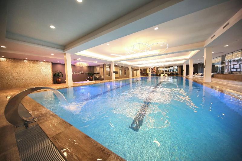 Van der Valk Hotel Akersloot - Havuz