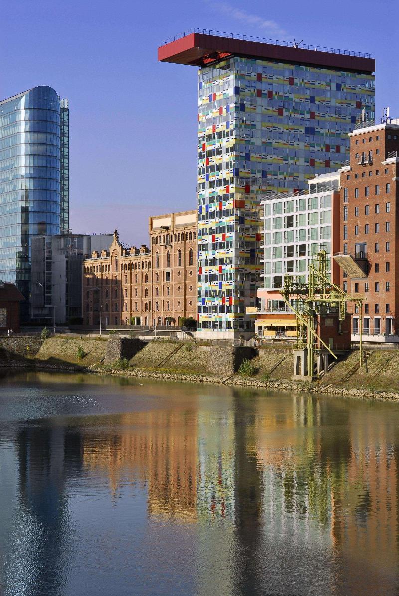 INNSIDE by Meliá Dusseldorf Hafen - Genel