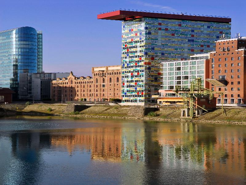 INNSIDE by Meliá Dusseldorf Hafen - Genel