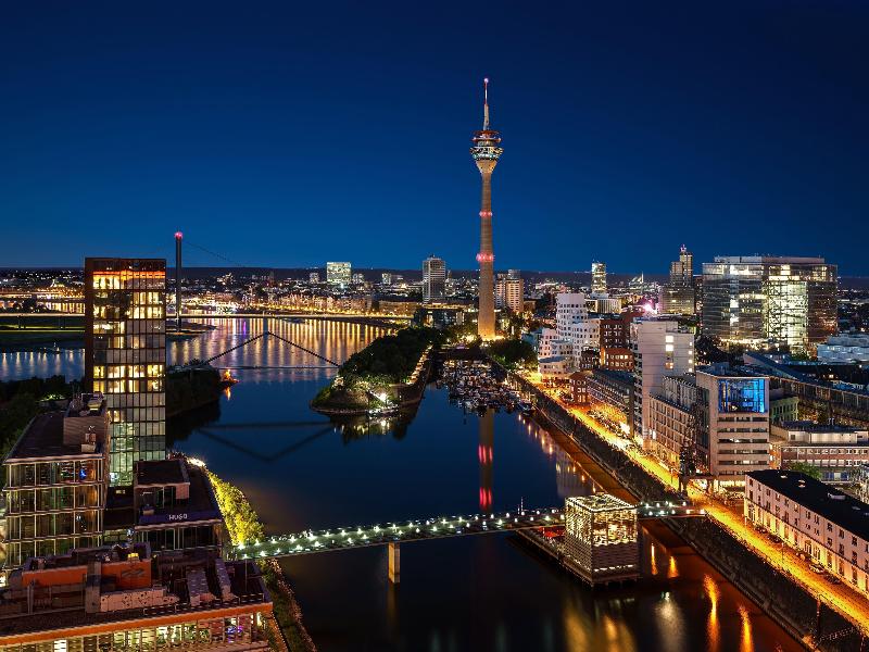 INNSIDE by Meliá Dusseldorf Hafen - Genel