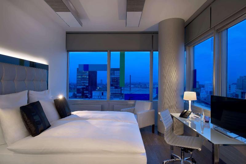 INNSIDE by Meliá Dusseldorf Hafen - Oda