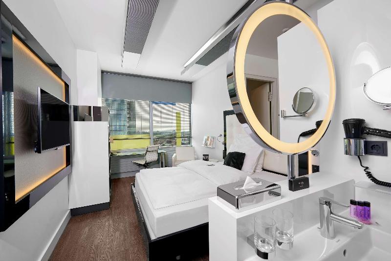 INNSIDE by Meliá Dusseldorf Hafen - Oda