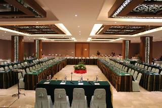 Hotel Polonia Medan Managed by Topotels fotoÄŸrafÄ±