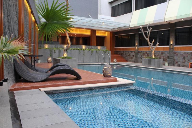Hotel Polonia Medan Managed by Topotels - Genel