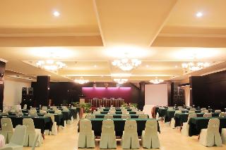 Hotel Polonia Medan Managed by Topotels fotoÄŸrafÄ±