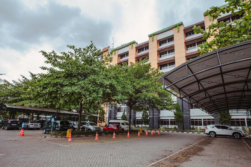 MMUGM Hotel - Genel